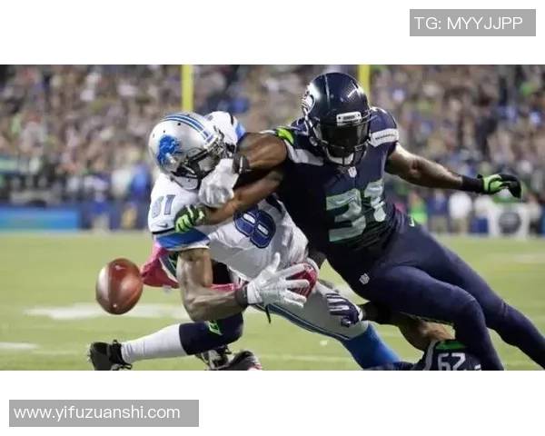 他在踢足球的英文表达及相关用法解析与实例分享